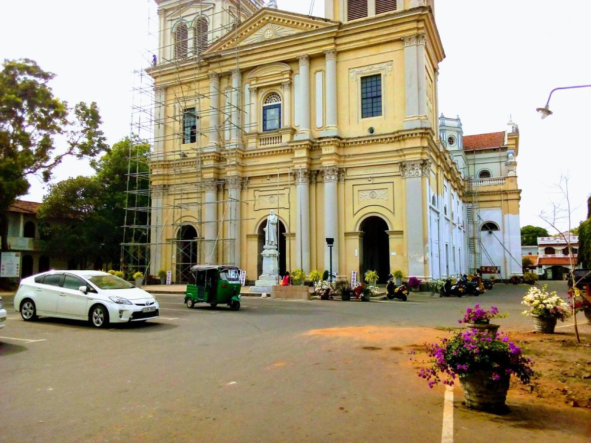 Randi Homestay Negombo Exterior photo