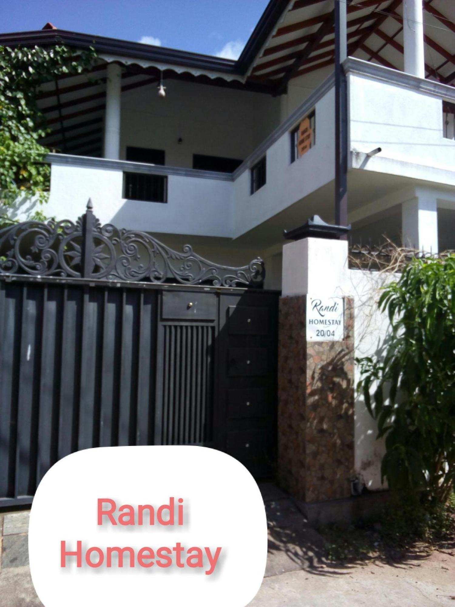 Randi Homestay Negombo Exterior photo